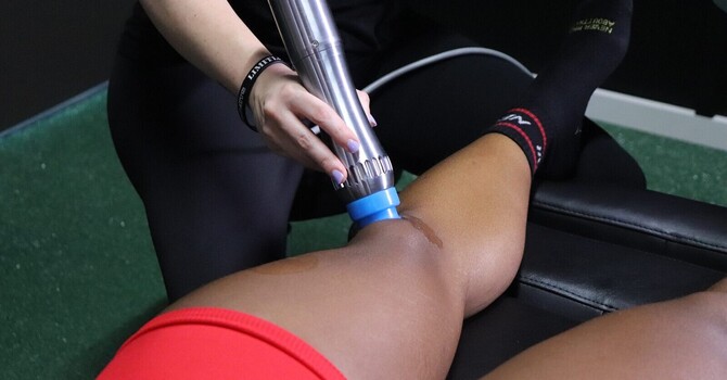 Shockwave Therapy for Wrist and Forearm Tendinopathy: Why Grip Pain Lingers for Lifters and Desk Workers